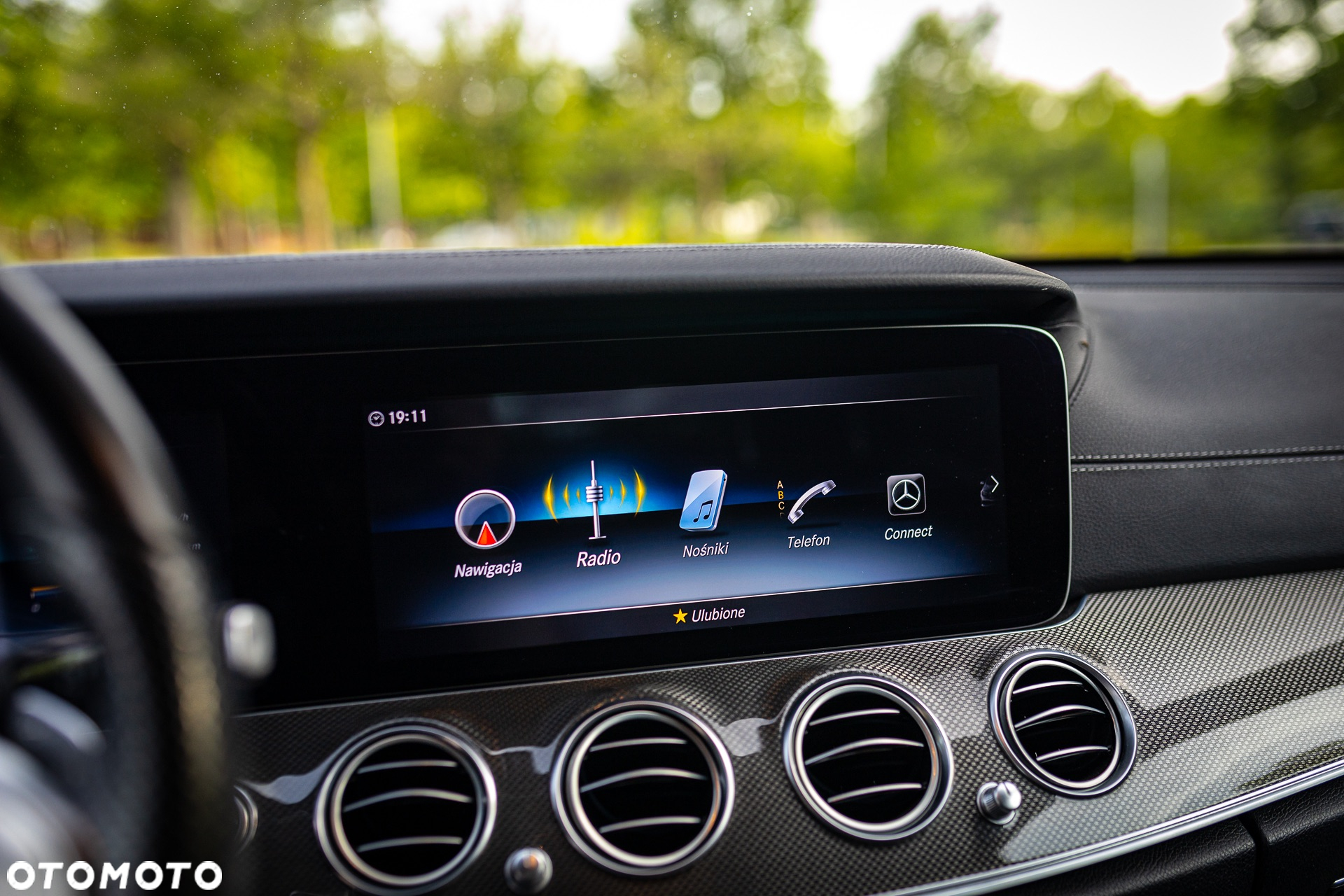 Mercedes-Benz Klasa E 220 d 4-Matic 9G-TRONIC - 38