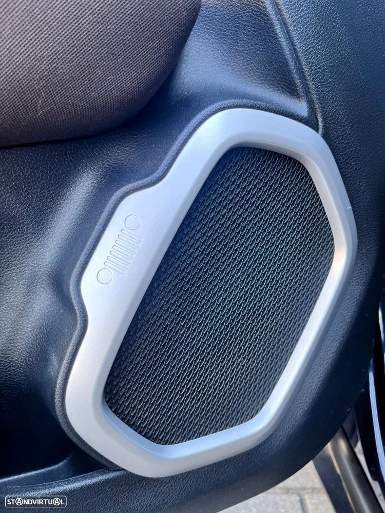 Jeep Renegade 1.6 MJD Night Eagle - 35