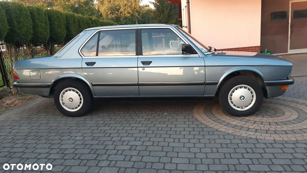 BMW Seria 5 - 21