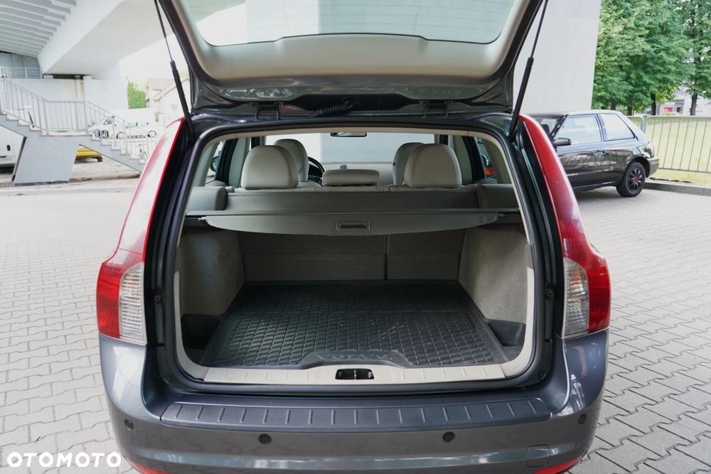 Volvo V50 2.0D - 16