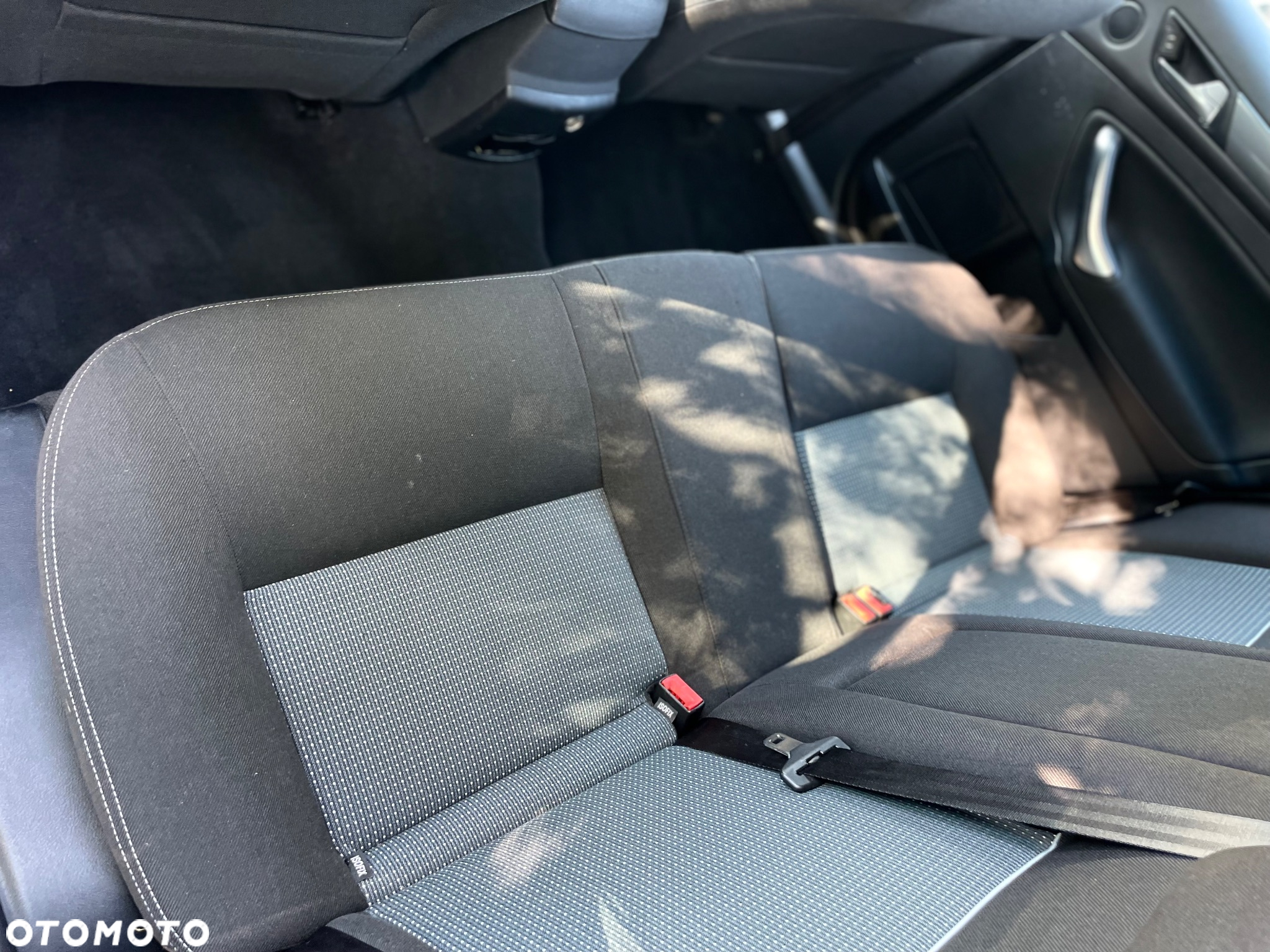 Ford Mondeo 2.0 Ambiente - 13