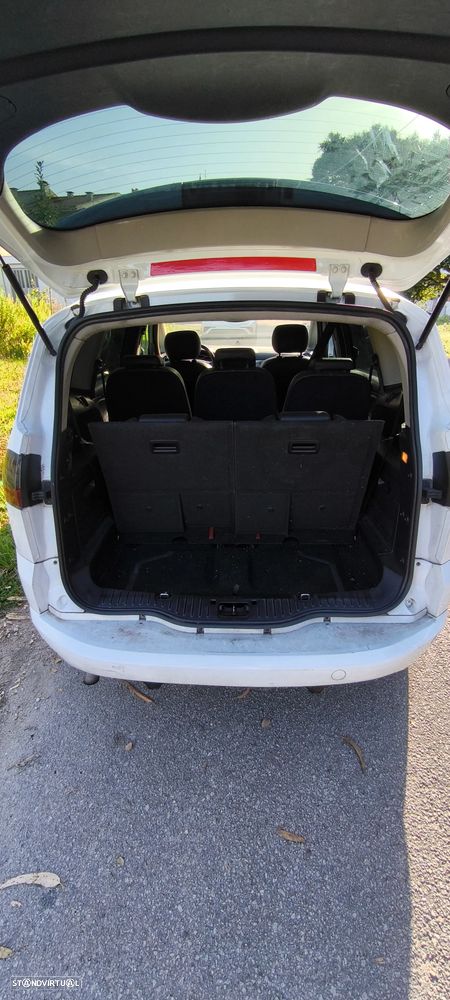 Ford S-Max 2.0 TDCi DPF Titanium - 16