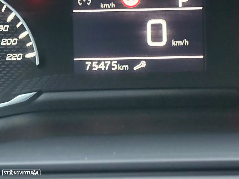 Peugeot 2008 1.2 PureTech Active Pack EAT8 - 7