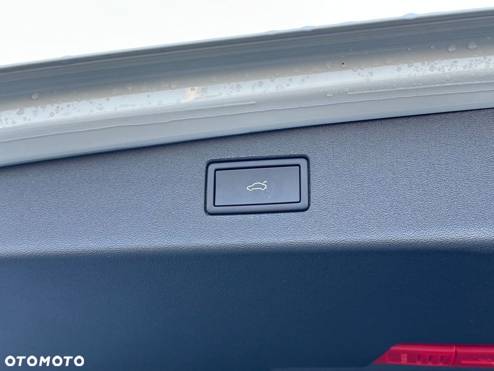 Volkswagen Tiguan - 10