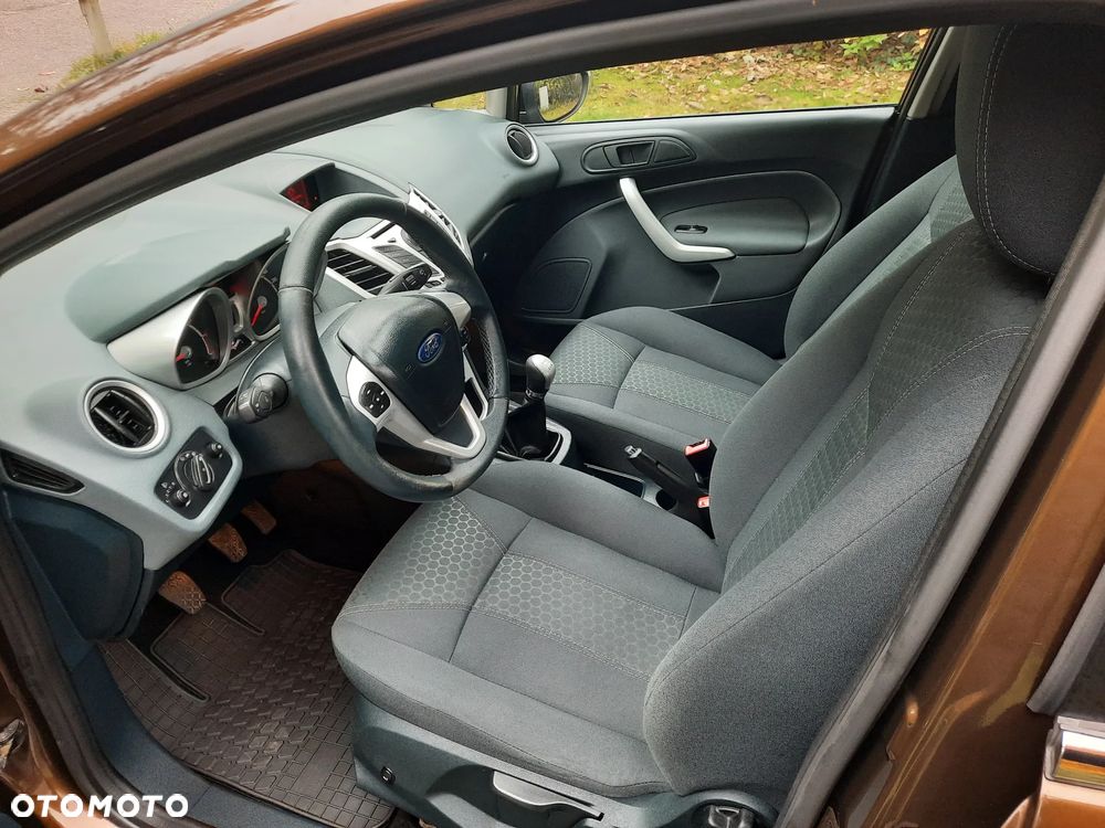 Ford Fiesta - 18
