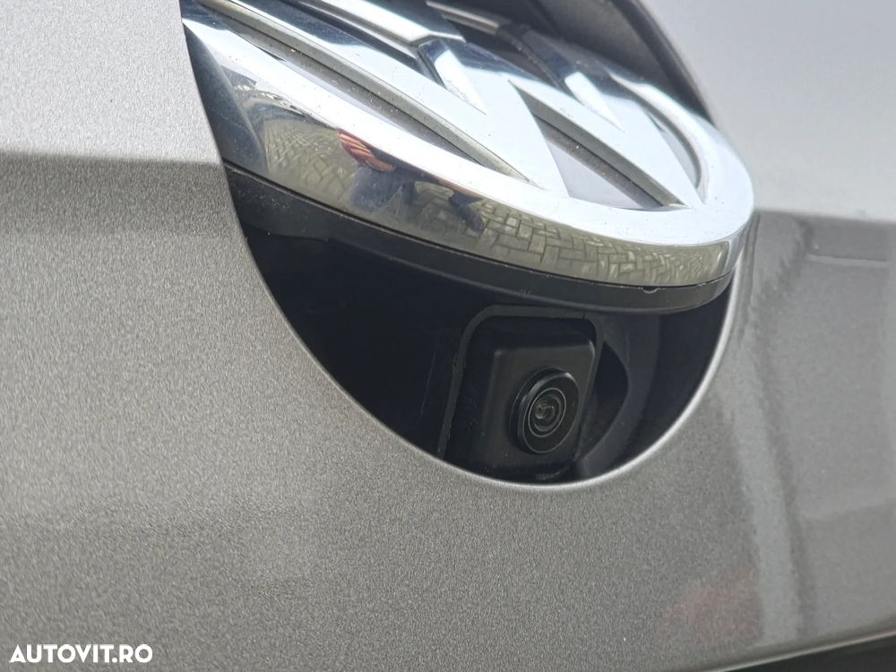 Volkswagen Golf 2.0 TDI (BlueMotion Technology) Highline - 36