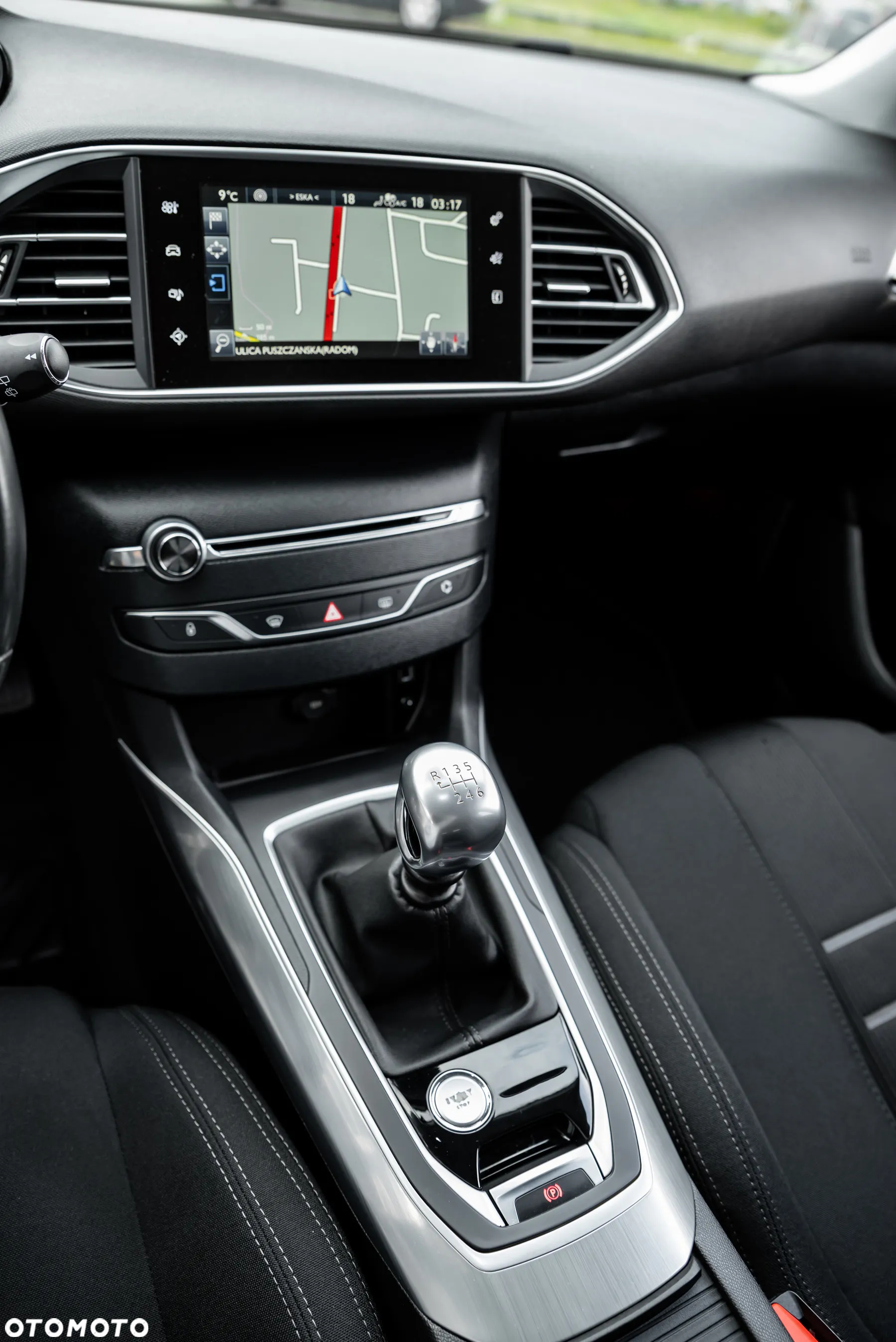 Peugeot 308 2.0 BlueHDi Allure S&S - 37