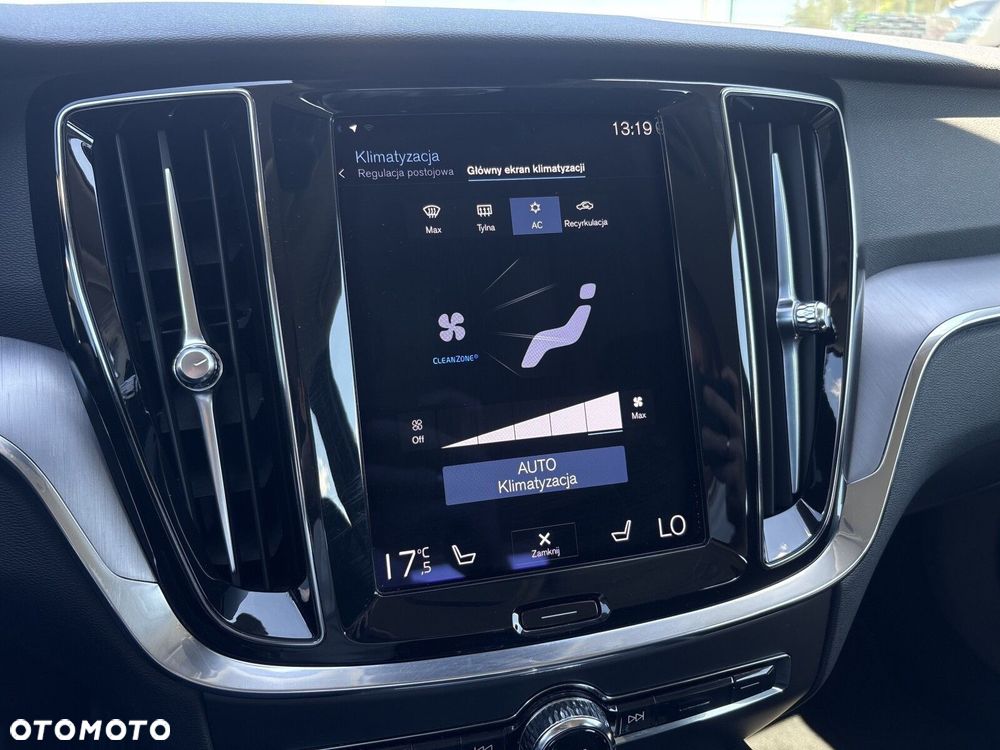 Volvo V60 D3 Momentum Pro - 20