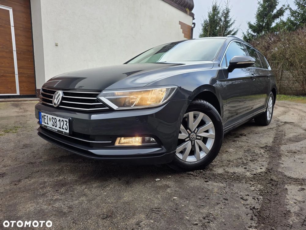 Volkswagen Passat Variant 2.0 TDI SCR DSG Comfortline - 2