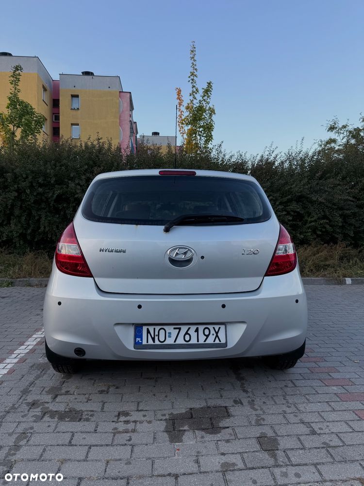 Hyundai i20 - 11