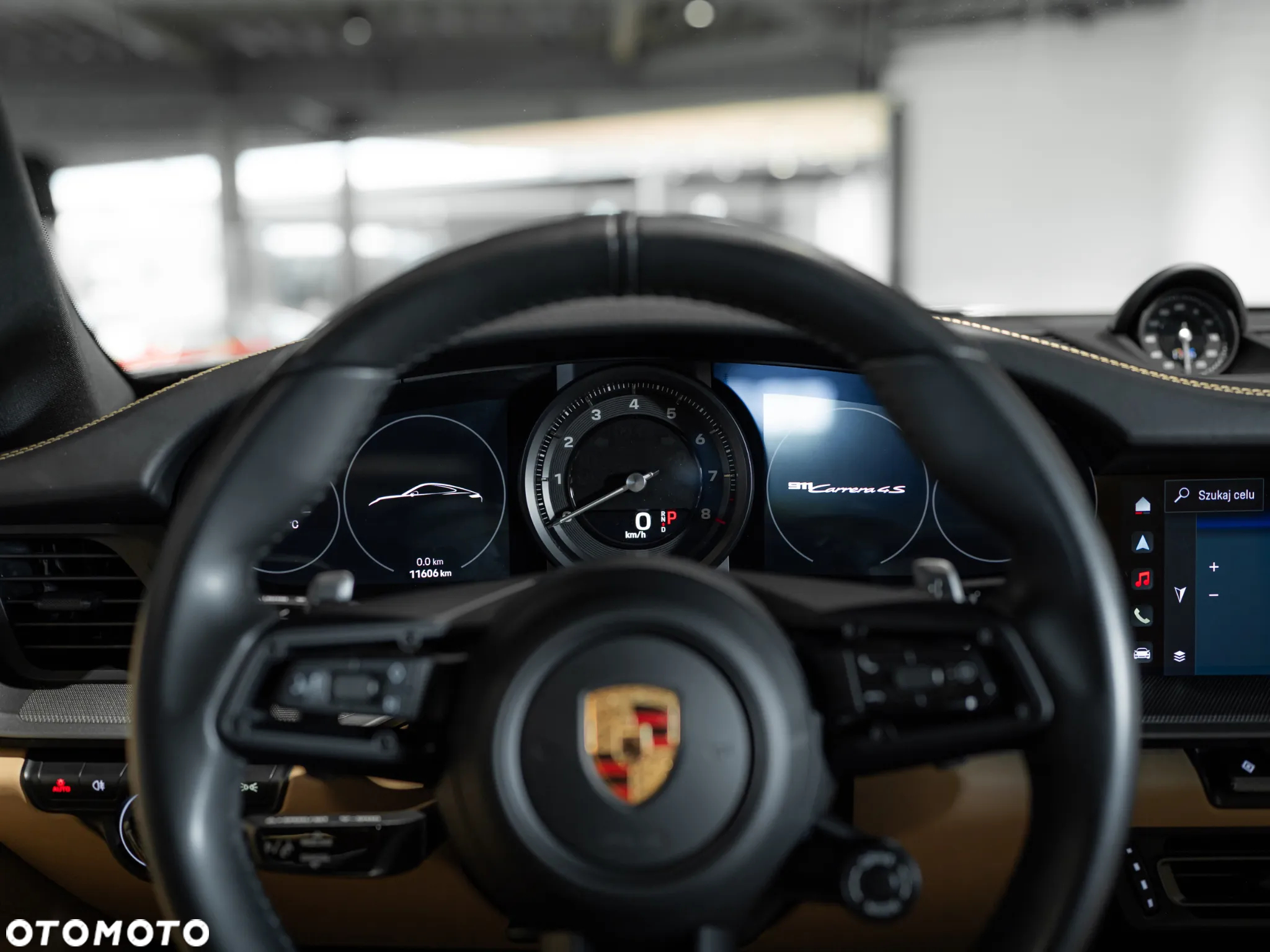 Porsche 911 Carrera 4S - 25