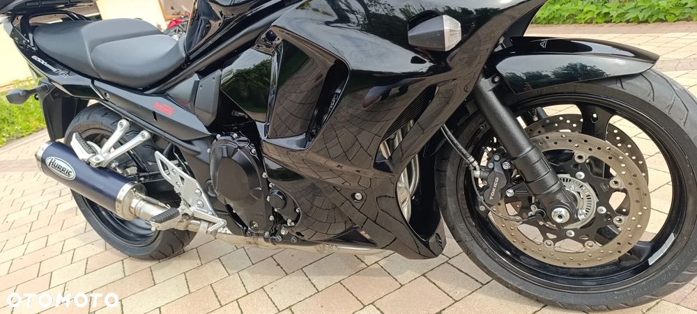 Suzuki GSX - 29