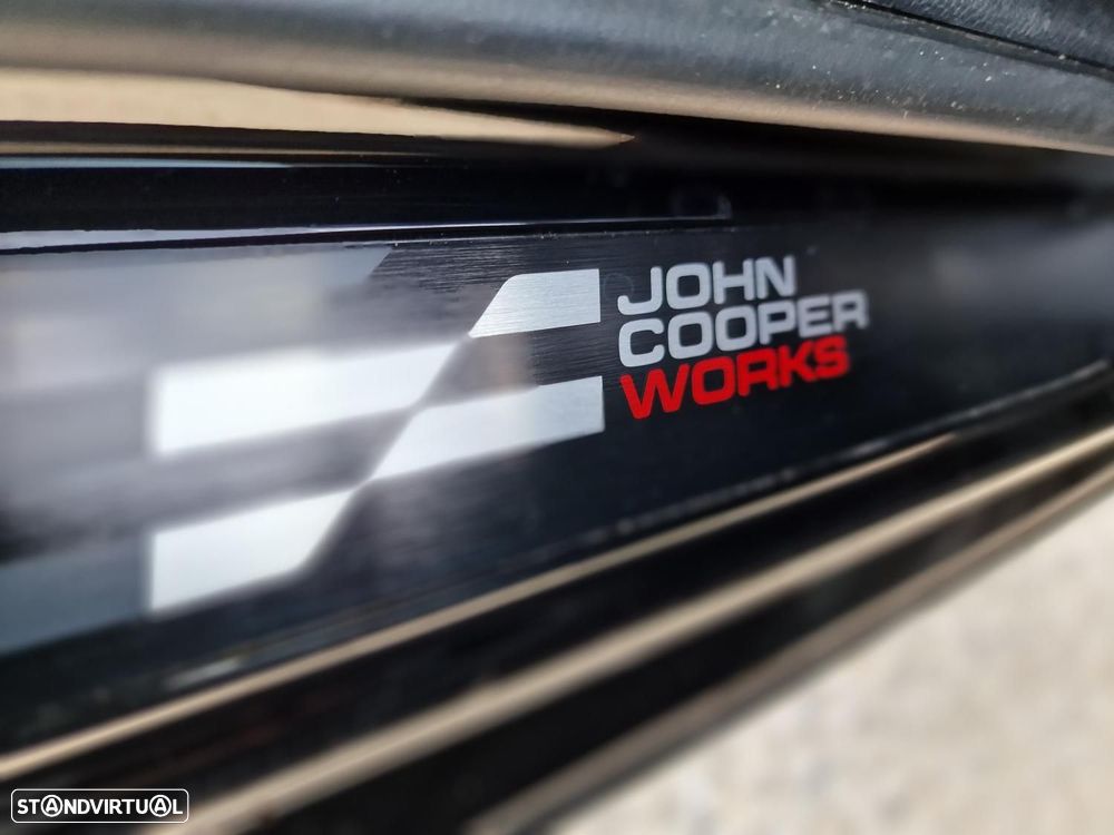 MINI 3 Portas John Cooper Works Aut. - 31