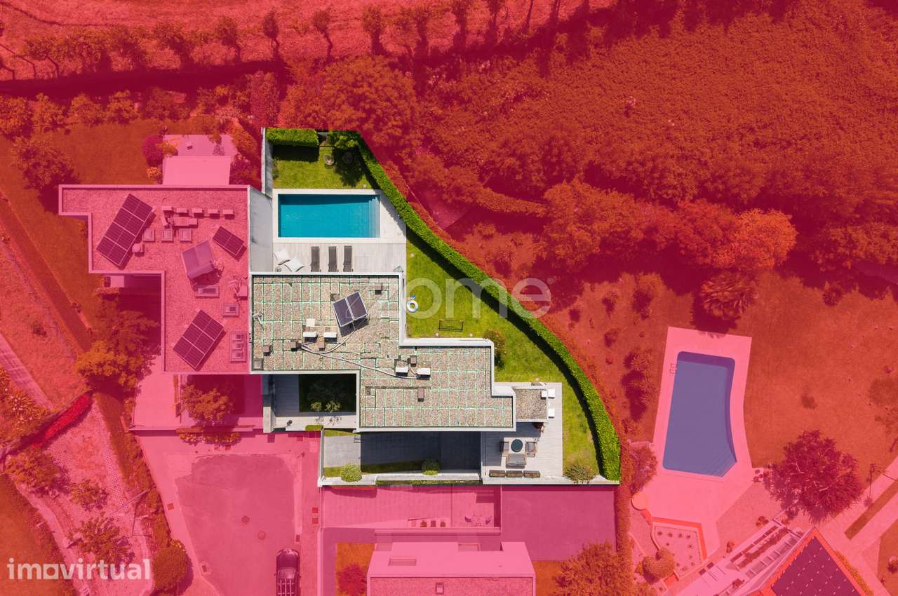 Moradia T4 com piscina em Tenões, Braga - Grande imagem: 4/58