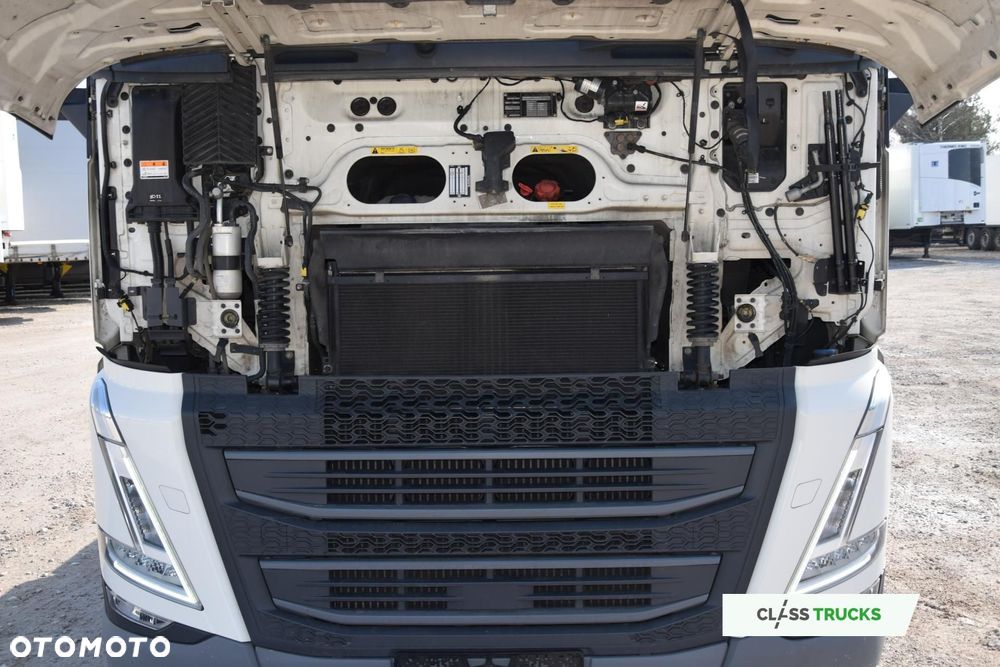 Volvo FH 460 Globetrotter XL Mega i-Save - 14