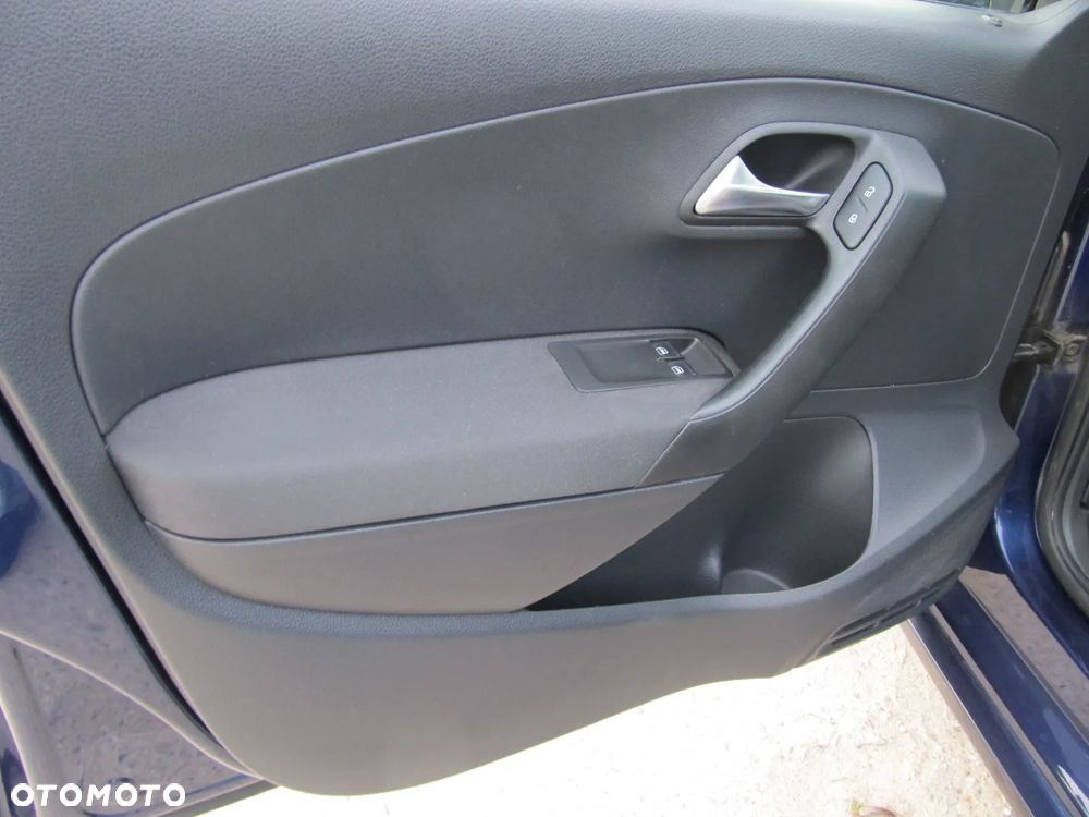 Volkswagen Polo - 14