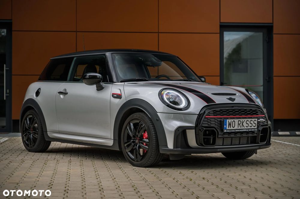 MINI John Cooper Works - 3