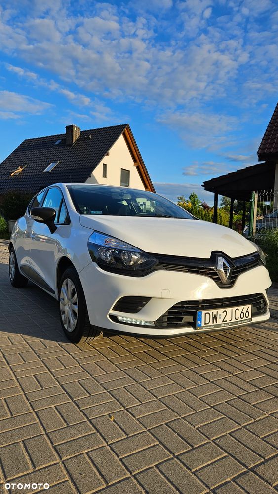 Renault Clio 1.2 16V Life - 3
