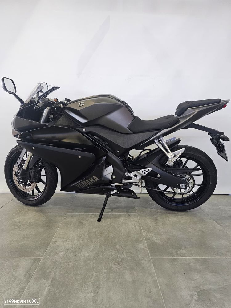 Yamaha YZF R 125 - 4