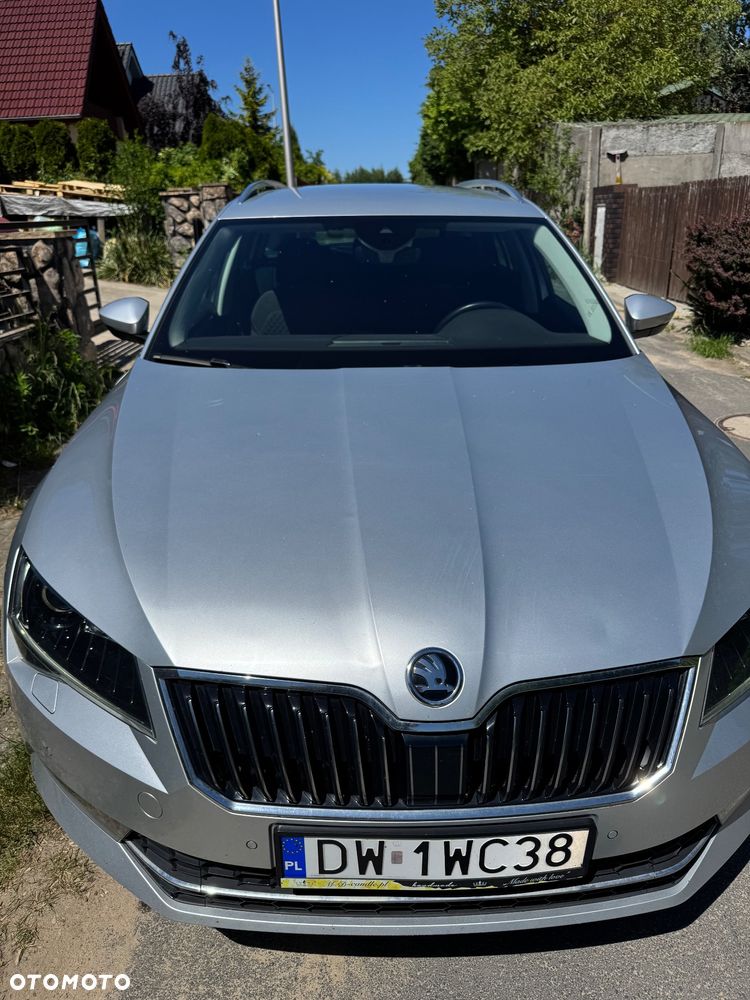 Skoda Superb 2.0 TDI SCR Style DSG - 3