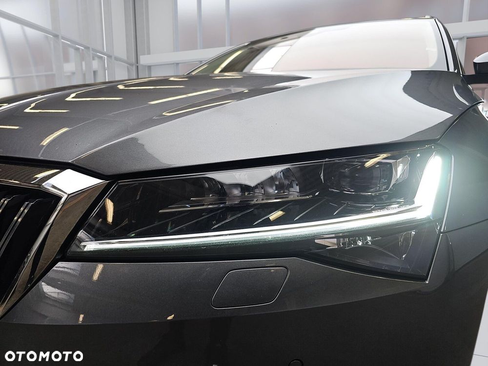 Skoda Superb 2.0 TSI Style DSG - 33