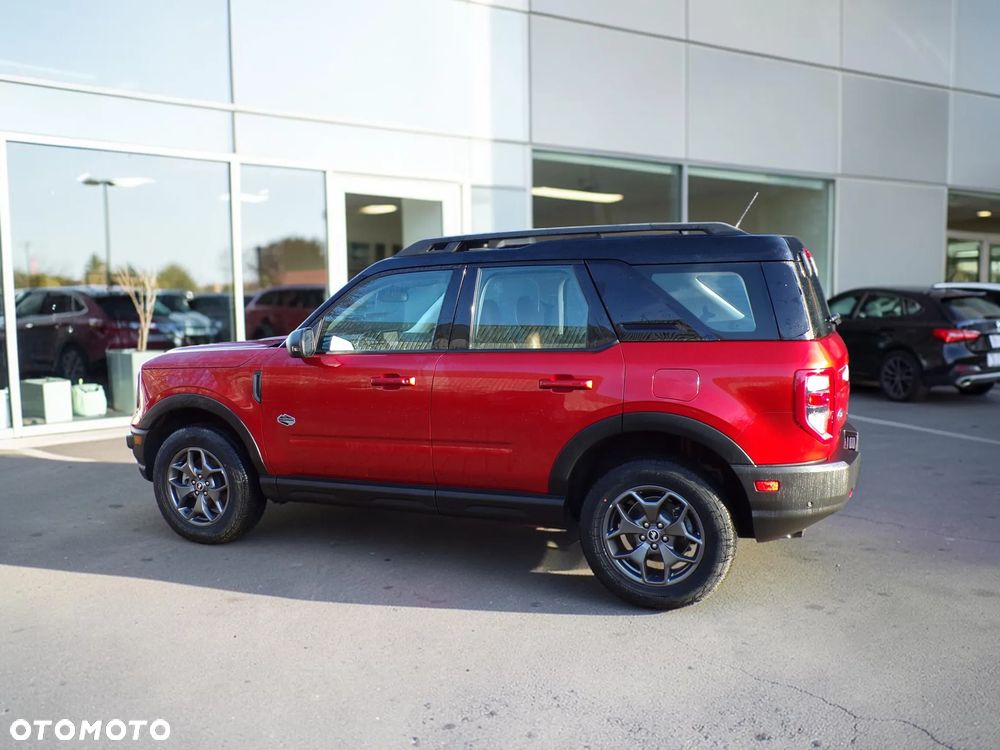 Ford Bronco - 2