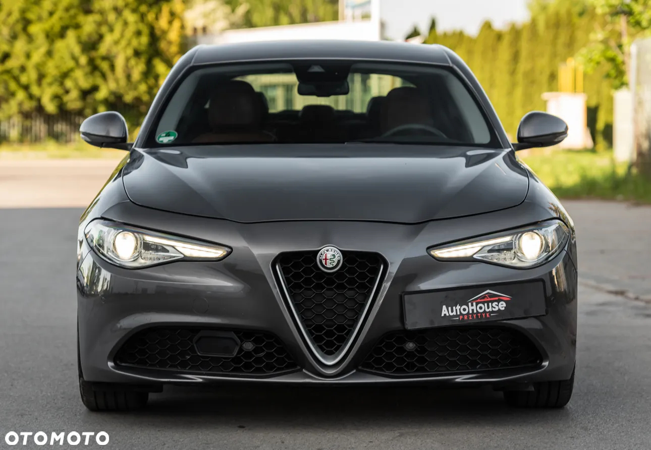 Alfa Romeo Giulia 2.2 Diesel AT8 Advanced Efficiency - 5