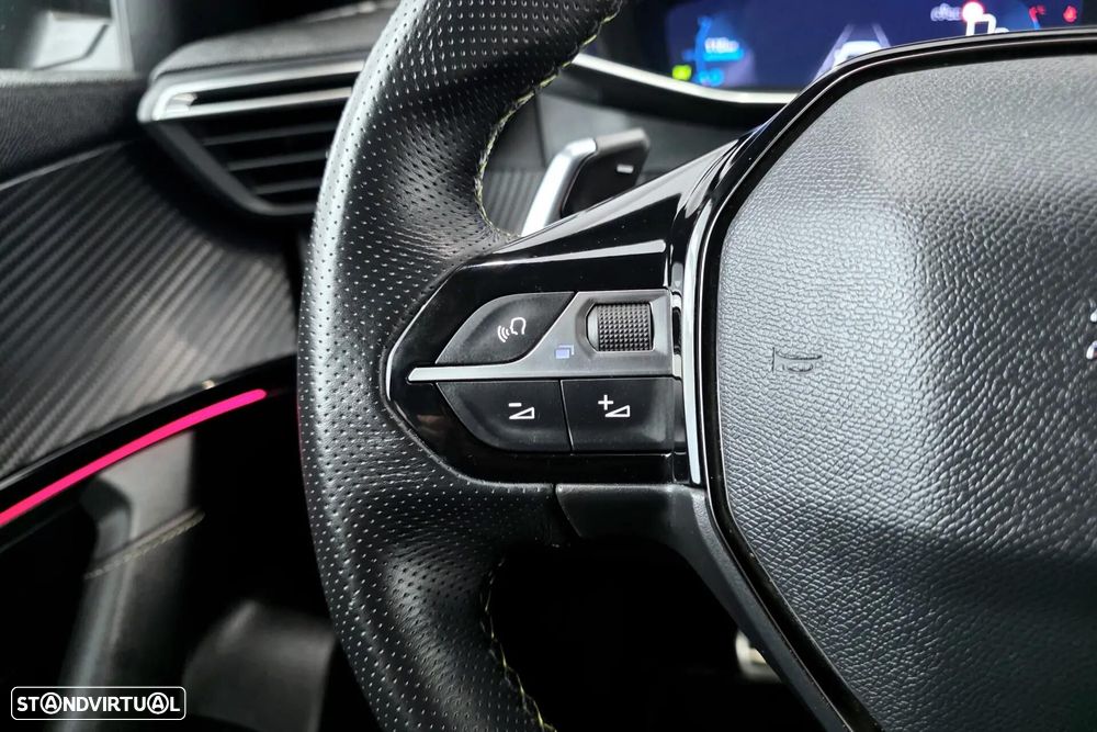 Peugeot 2008 1.5 BlueHDi GT Line EAT8 - 19