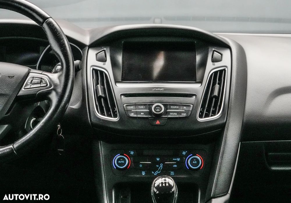 Ford Focus 1.0 EcoBoost Trend - 18