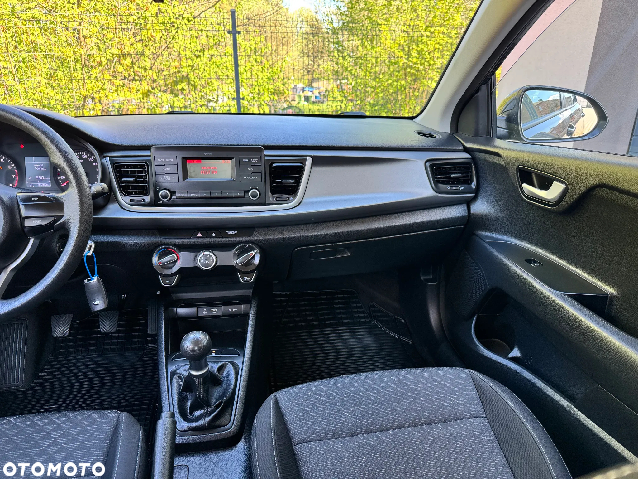 Kia Rio 1.2 Edition 7 - 10