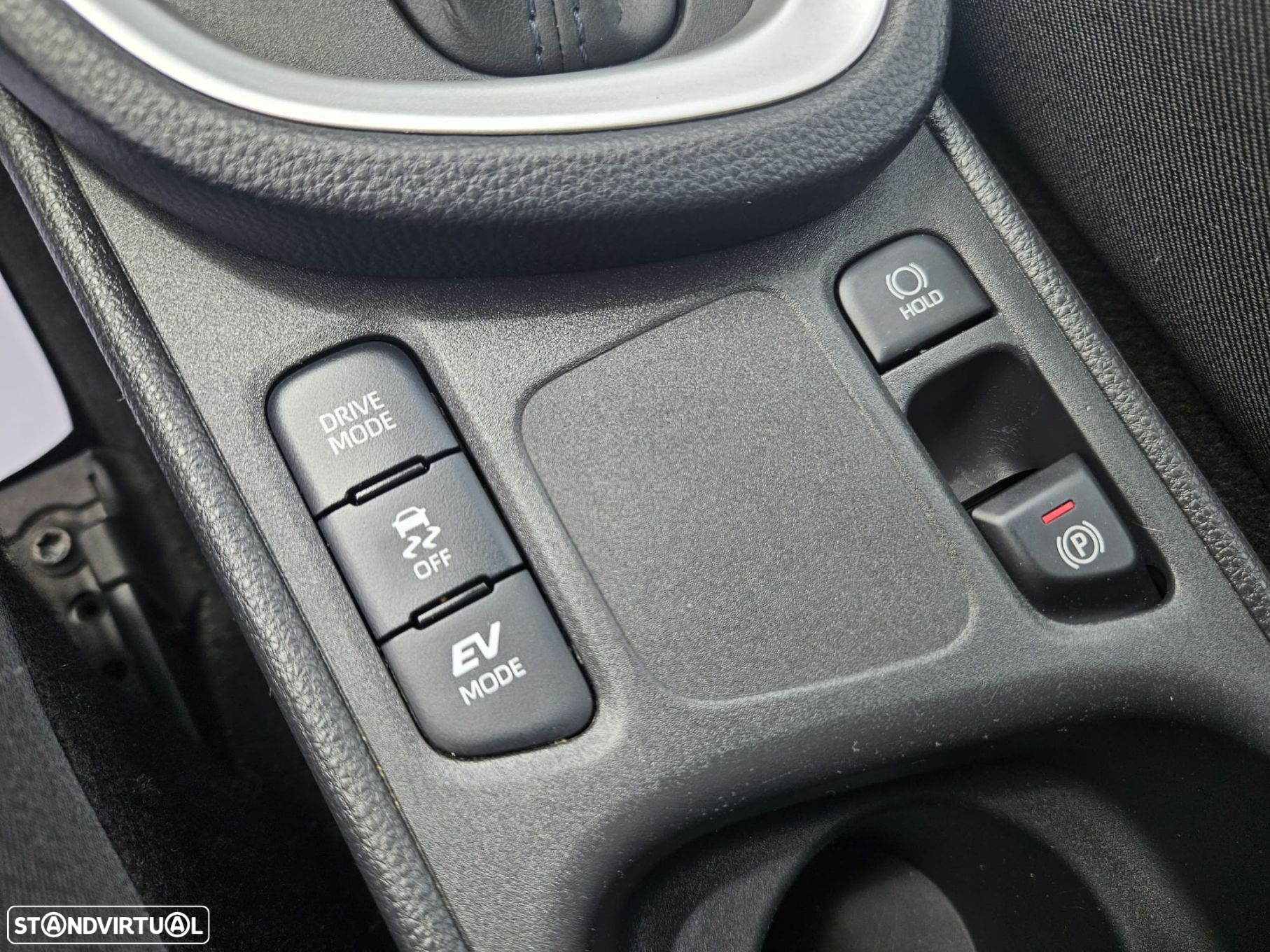 Toyota Yaris Cross 1.5 HDF Comfort Plus - 38