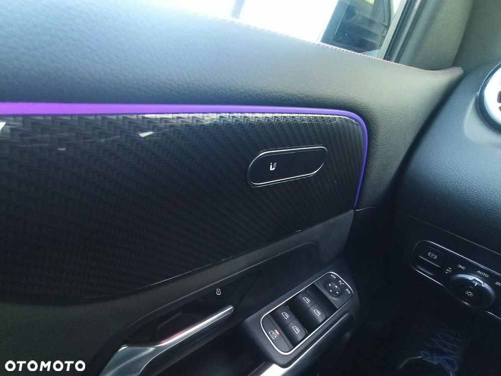 Mercedes-Benz GLA - 28