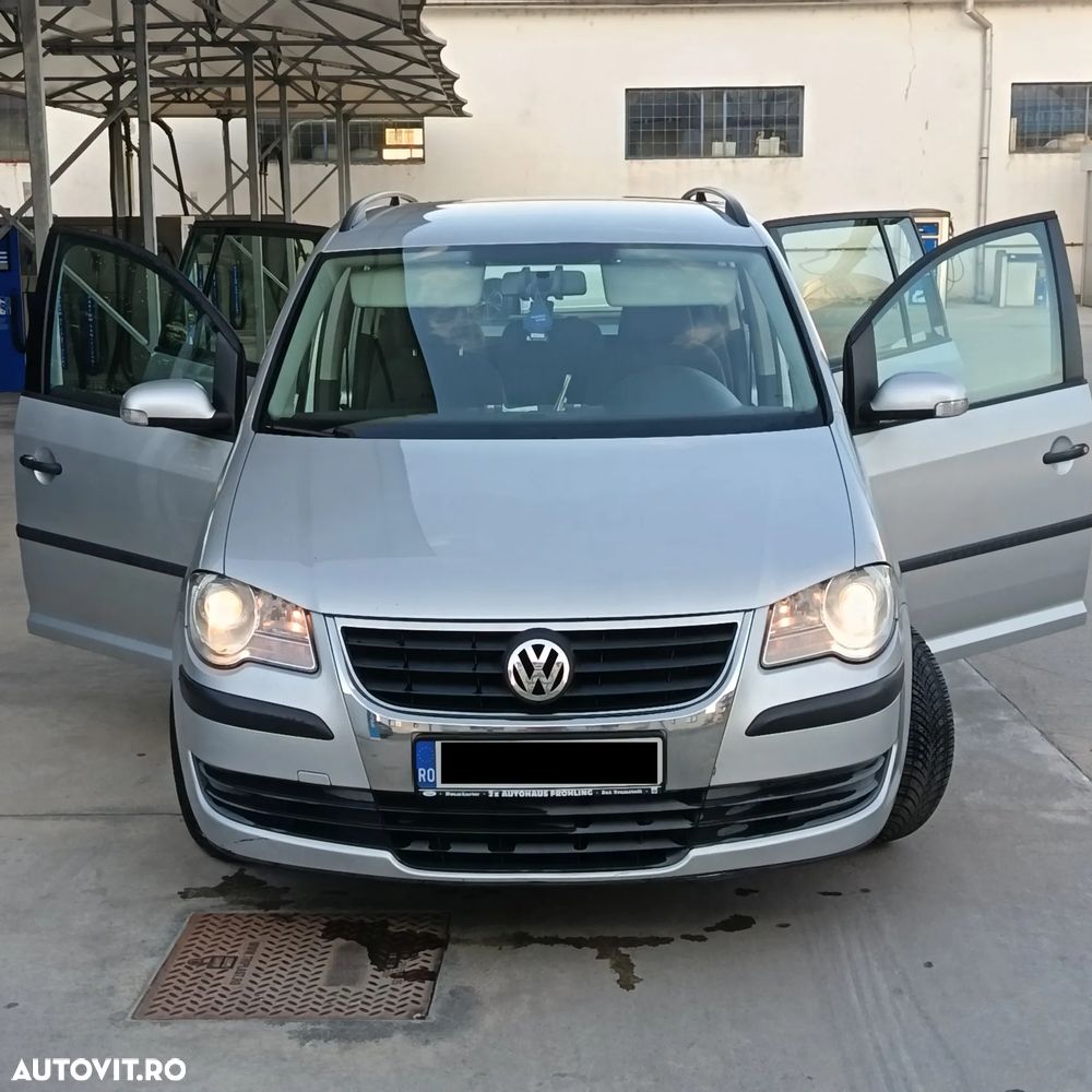 Volkswagen Touran 1.9 TDI Conceptline - 2