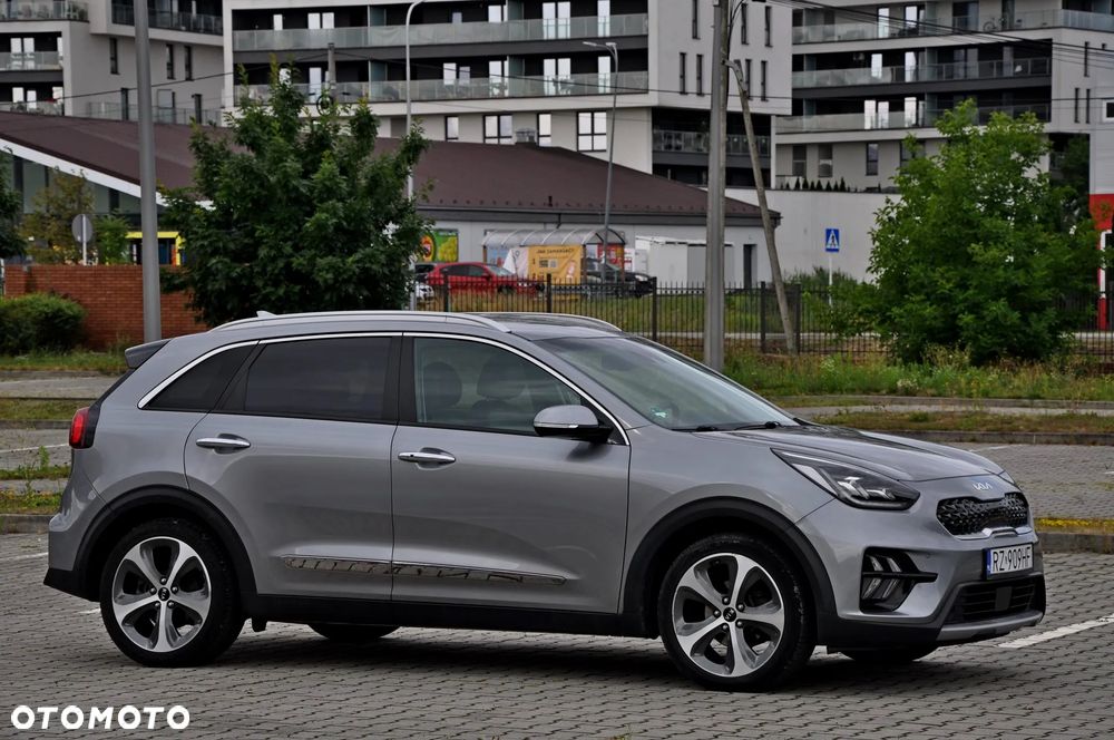 Kia Niro 1.6 GDI Plug-in Hybrid L Business Line - 2
