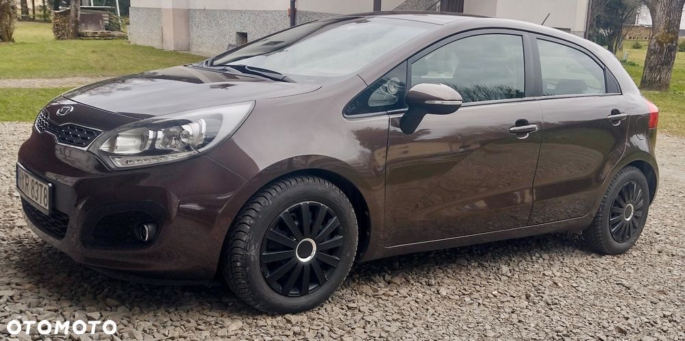 Kia Rio - 21