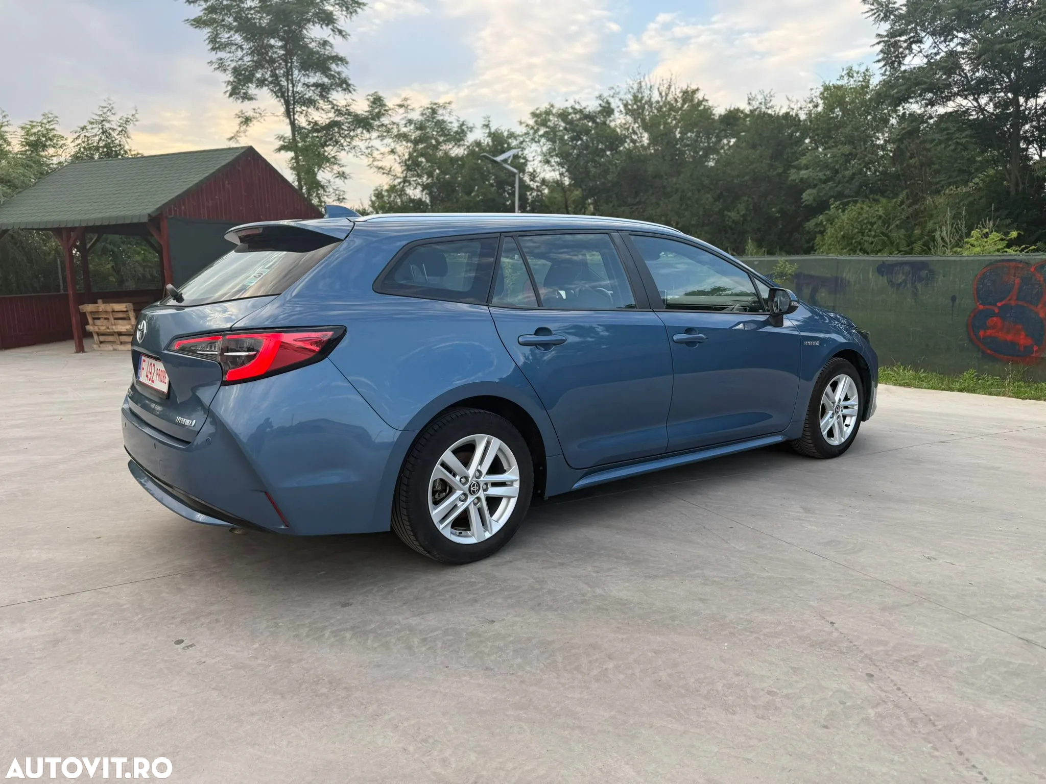 Toyota Corolla 1.8 HSD Dynamic GR Sport - 6