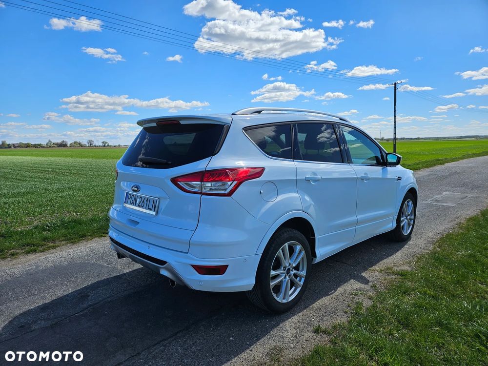 Ford Kuga 2.0 TDCi 4x2 Titanium - 4