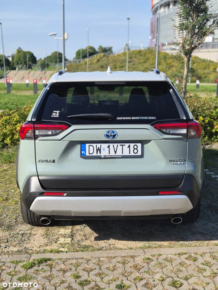 Toyota RAV4 - 6
