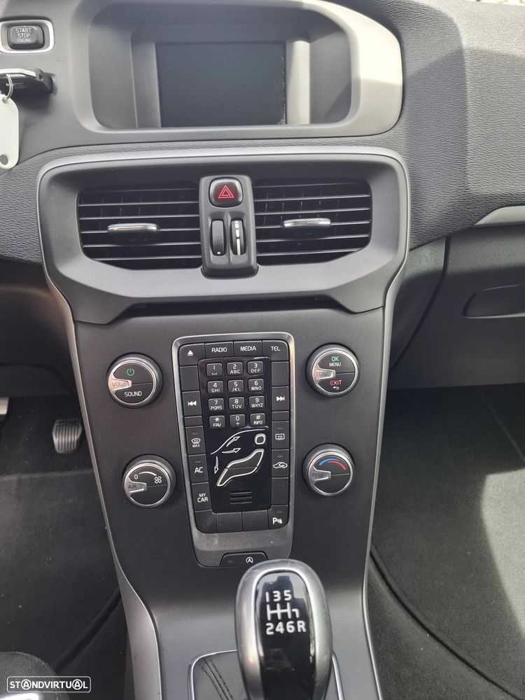 Volvo V40 2.0 D2 Momentum - 9