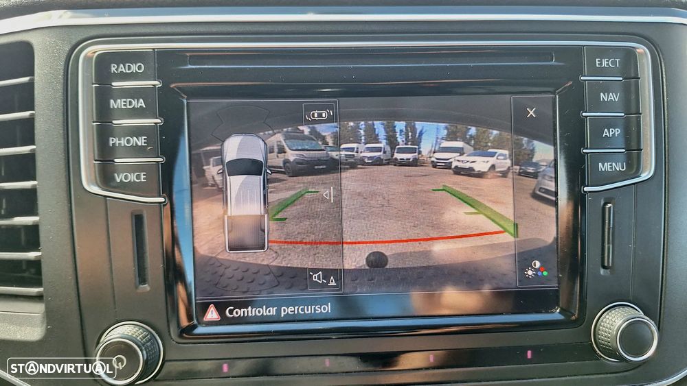 VW Amarok 3.0 TDI Auto Highline - 25