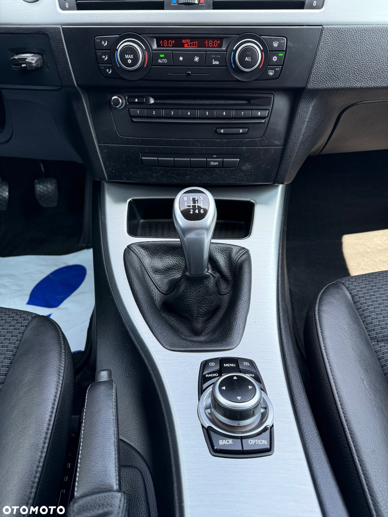 BMW Seria 3 320d - 29