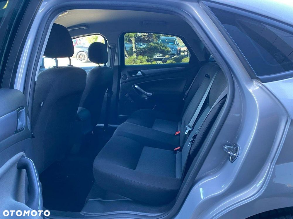 Ford Mondeo - 7