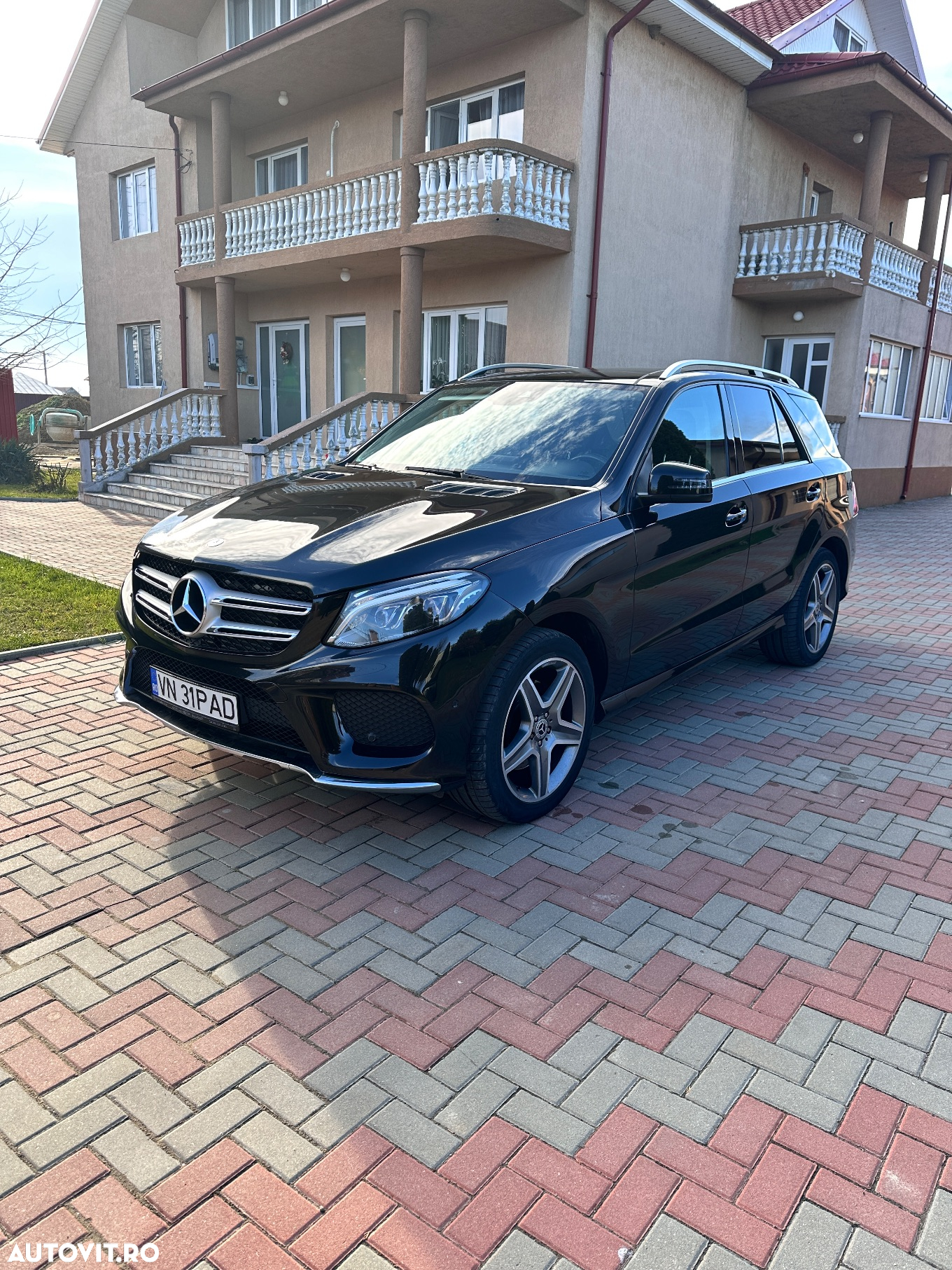 Mercedes-Benz GLE 350 d 4MATIC - 2