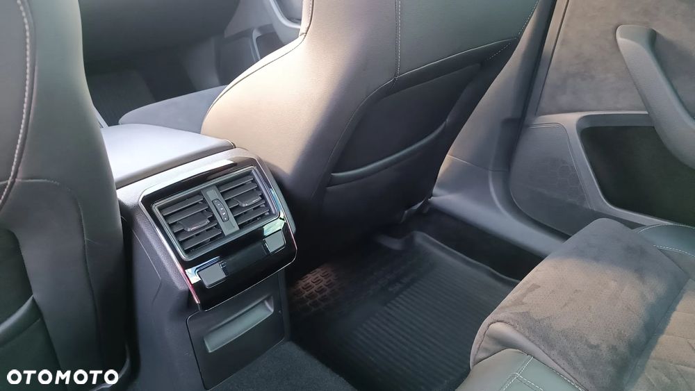 Skoda Superb 2.0 TSI 4x4 Sportline DSG - 12