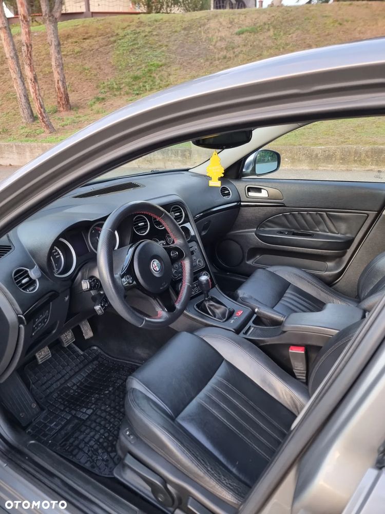 Alfa Romeo 159 - 9