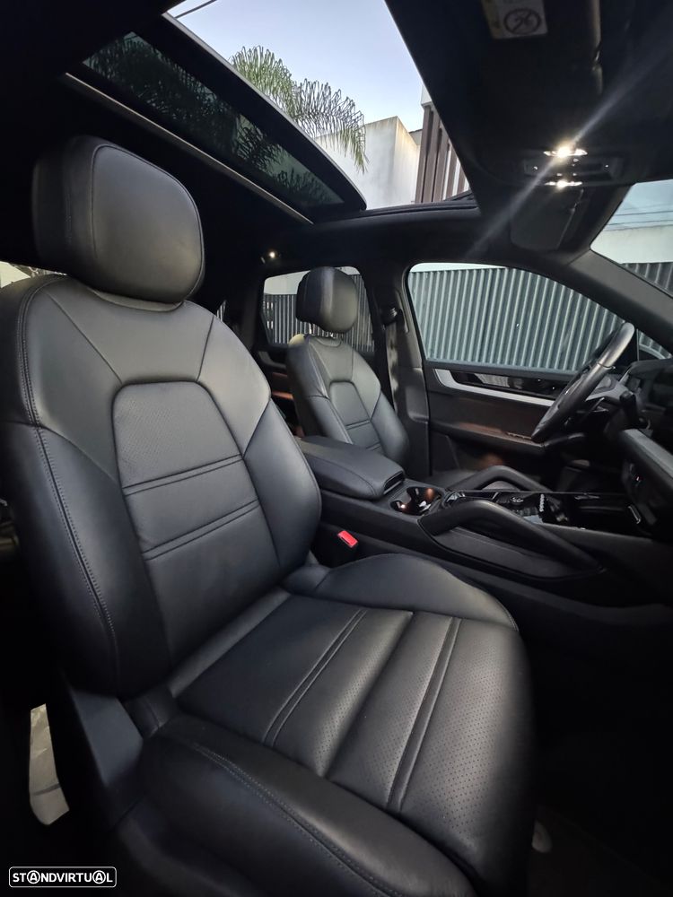 Porsche Cayenne E-Hybrid - 8