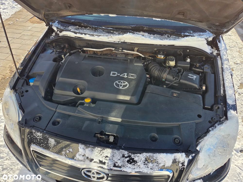 Toyota Avensis 2.2 D-4D Sol - 9