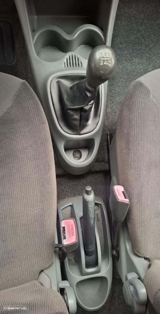 Citroën C1 1.4 HDi SX - 13