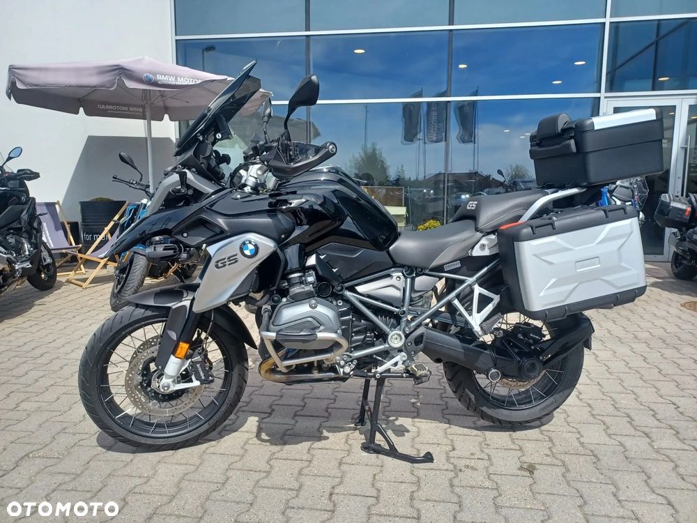 BMW R - 1