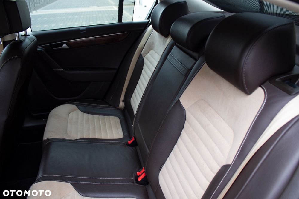 Volkswagen Passat 1.8 TSI Highline - 25